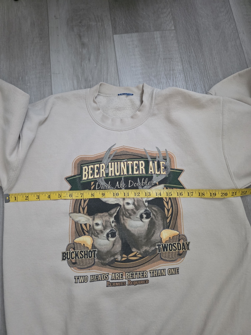 Puritan Beer Hunter Ale Graphic Sweatshirt Beige Crewneck Deer Print Vintage Sty - Picture 8 of 10